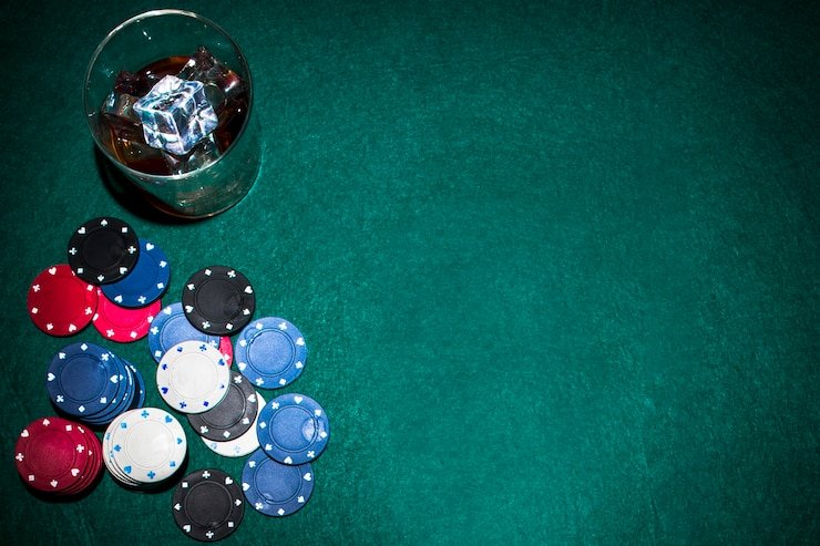 taring platform interface showing sportsbook, live dealer, slots, and esports sections on mobile